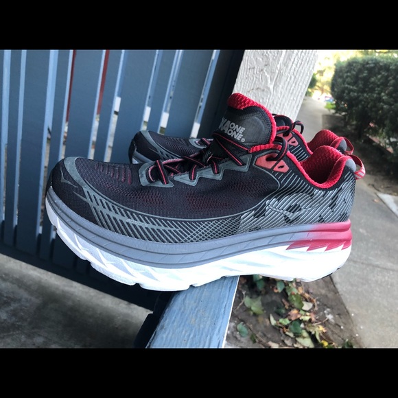 hoka 9.5 wide